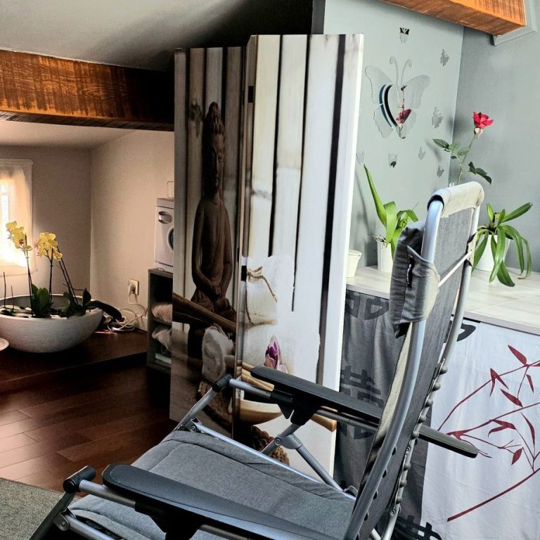 Cabinet Val Réflexo situé à Bouc Bel Air, réflexologie plantaire et palmaire tarif 60 € durée séance 45mn à 1H